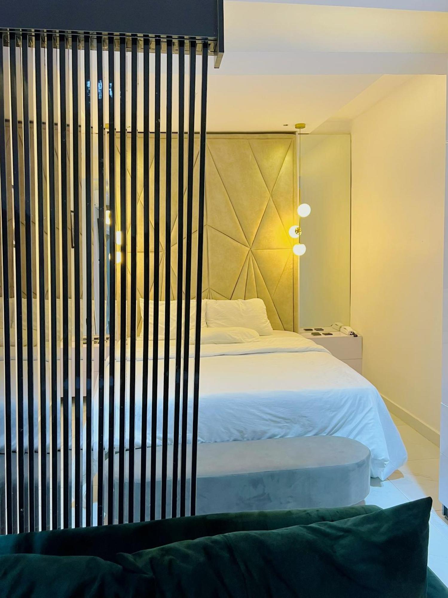Austra Hotels And Apartments Maitama Abuja Luaran gambar
