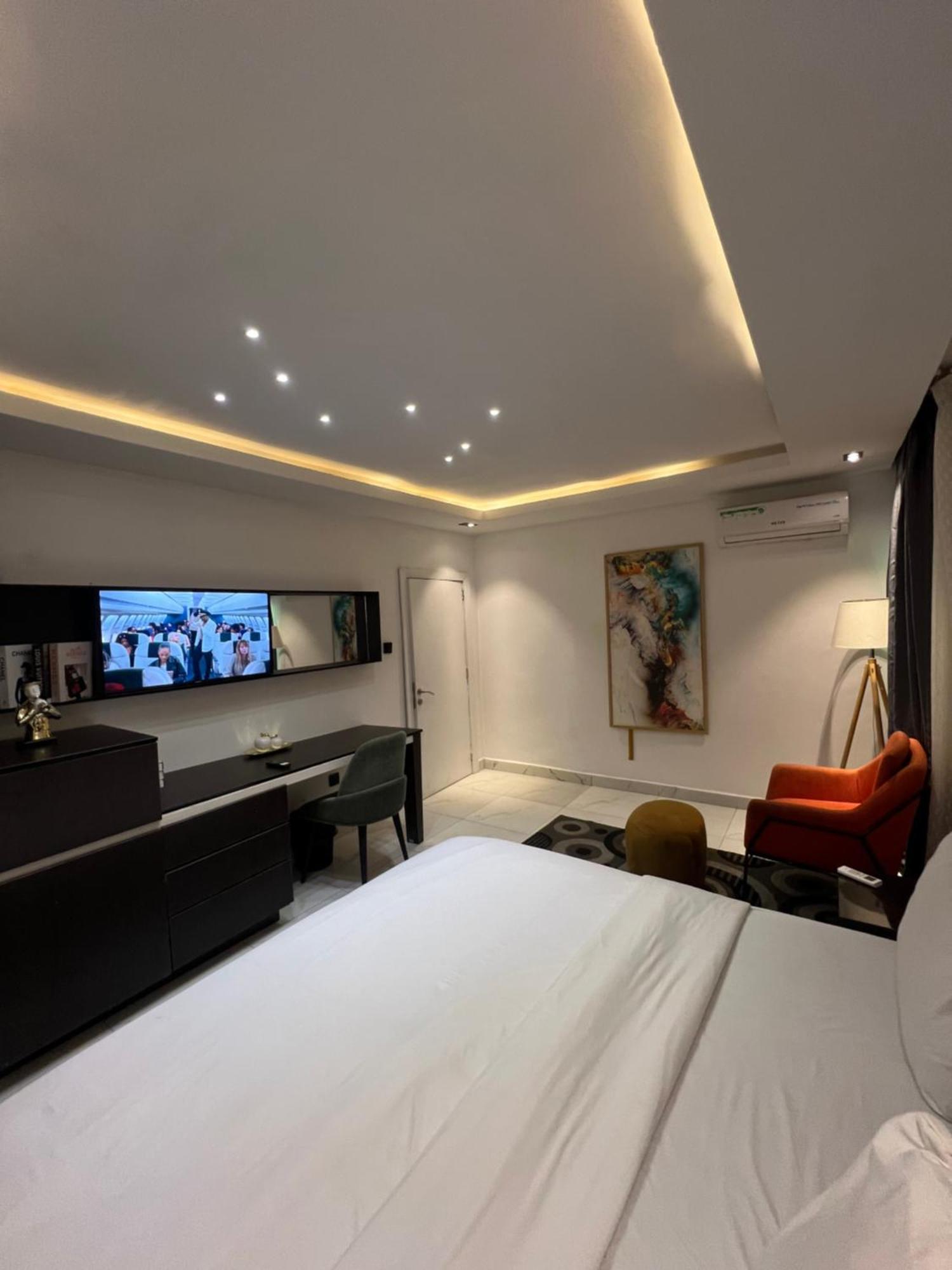 Austra Hotels And Apartments Maitama Abuja Luaran gambar