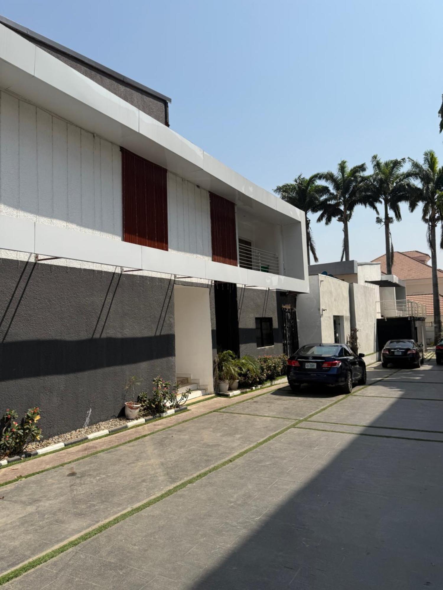 Austra Hotels And Apartments Maitama Abuja Luaran gambar