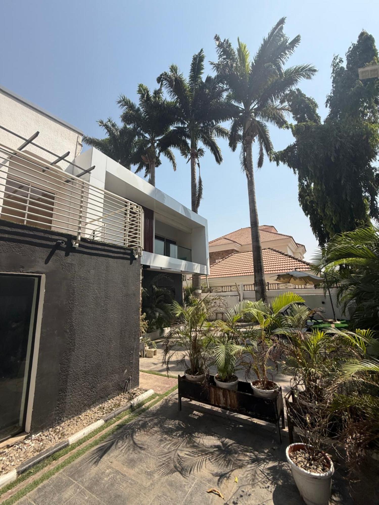 Austra Hotels And Apartments Maitama Abuja Luaran gambar