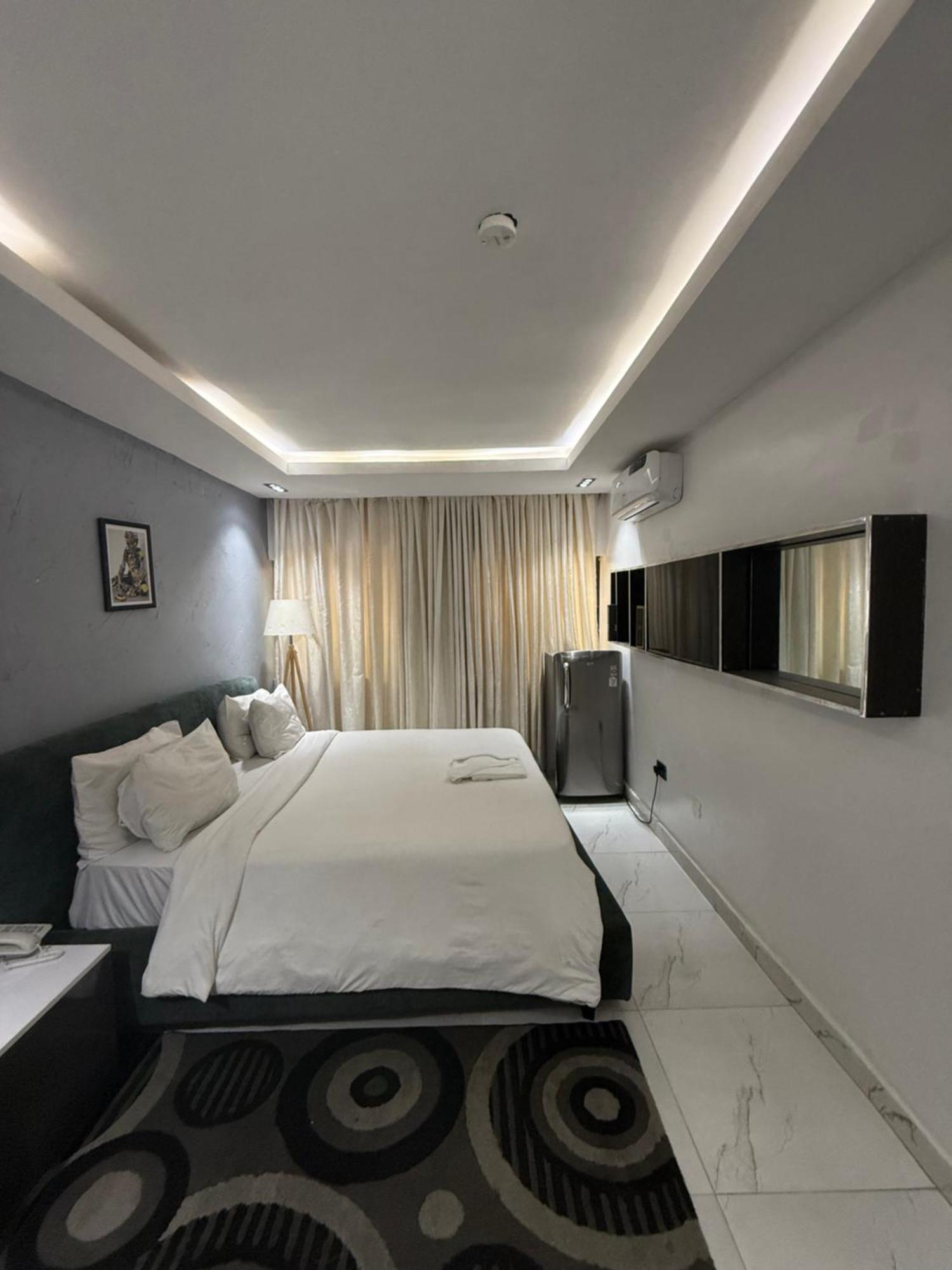 Austra Hotels And Apartments Maitama Abuja Luaran gambar
